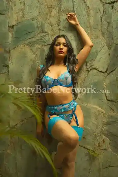 trisha-high-profile-escort-in-lucknow-romantic-nights-best-escort-service-7
